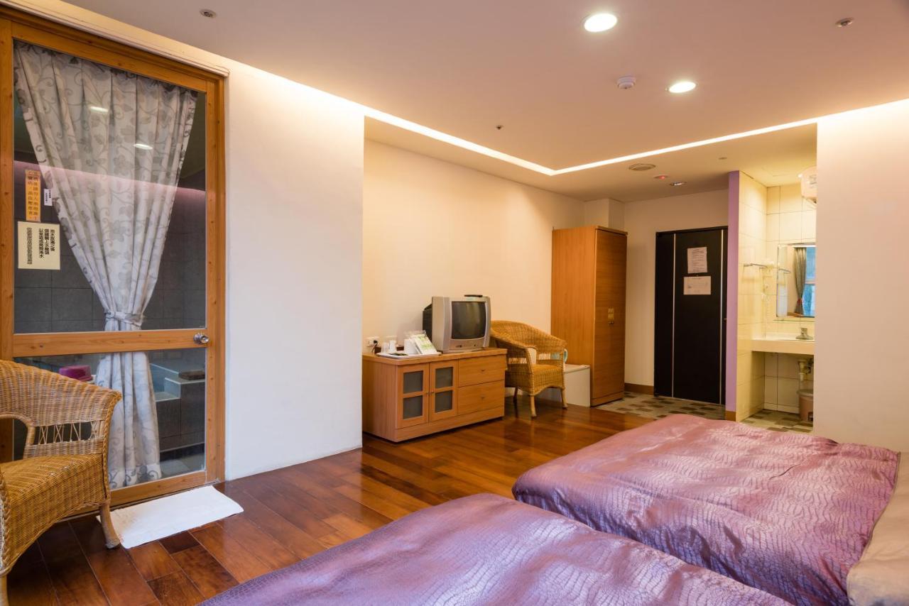 Crystal Hotel Renai Exterior photo